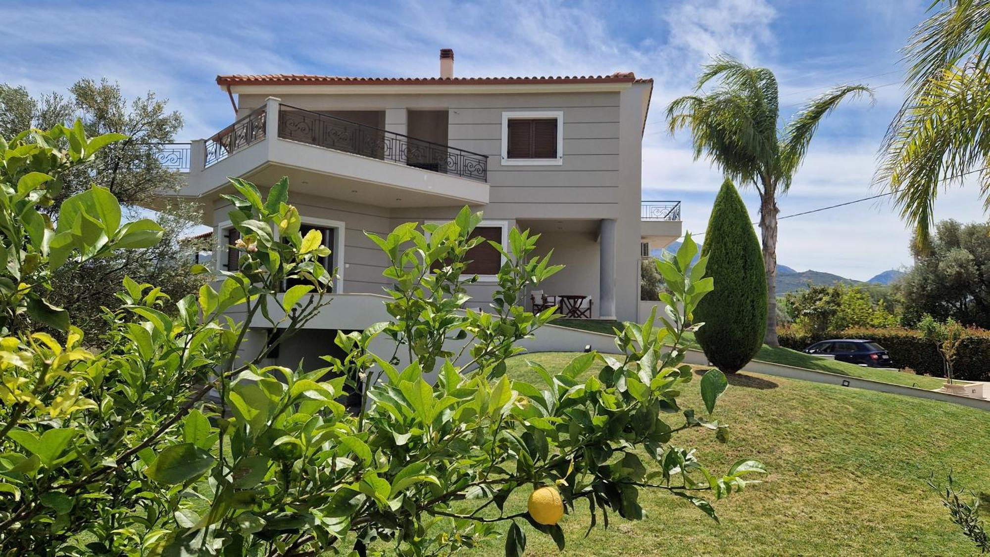 Dimitris Villa Aigio Exteriör bild