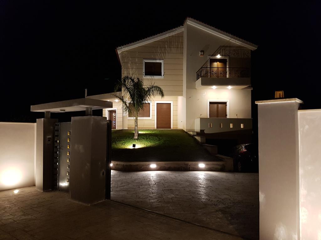 Dimitris Villa Aigio Exteriör bild