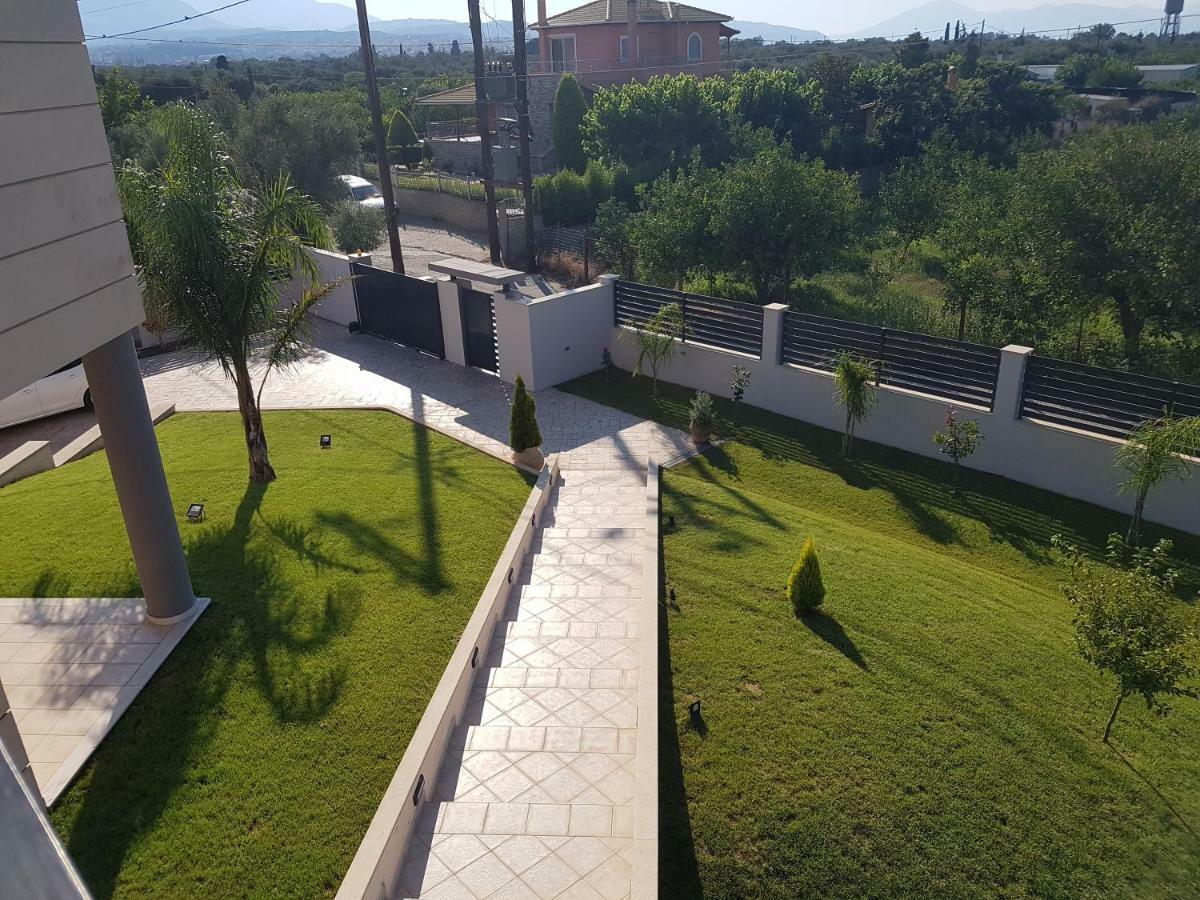 Dimitris Villa Aigio Exteriör bild