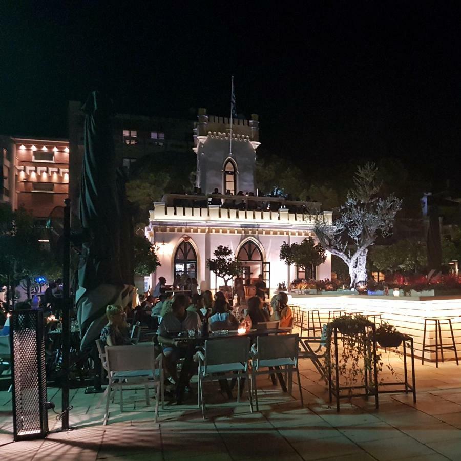 Dimitris Villa Aigio Exteriör bild